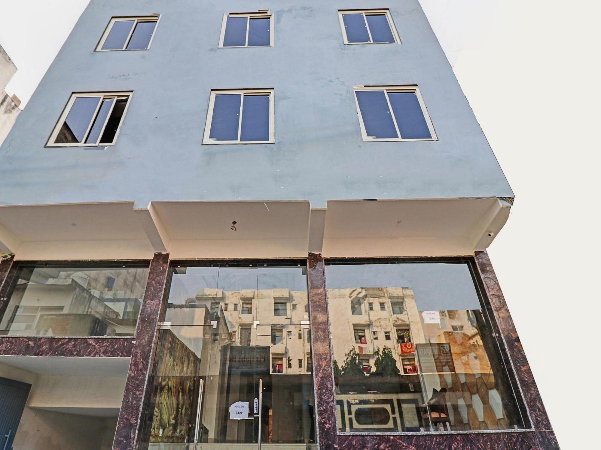 Townhouse Tark Inn New Delhi Exterior photo